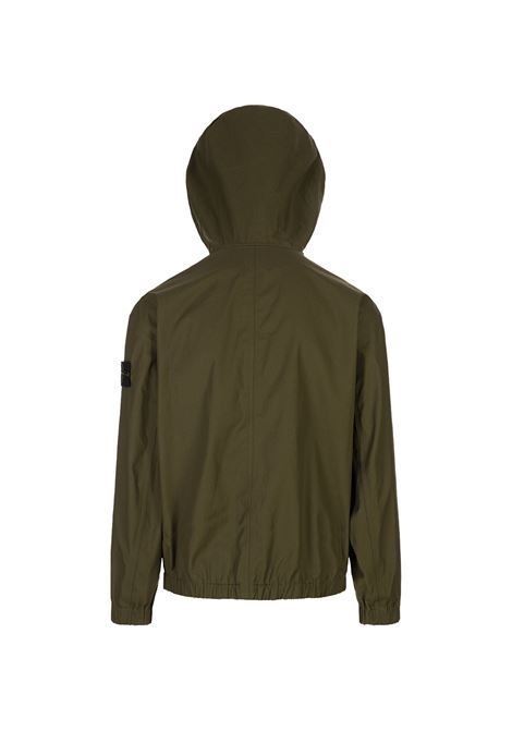 Giacca Con Cappuccio Verde Militare In SUPIMA® COTTON CANVAS NON-AQUEOUS DYEING TECHNOLOGY STONE ISLAND | K1S154100079-S0011V0054
